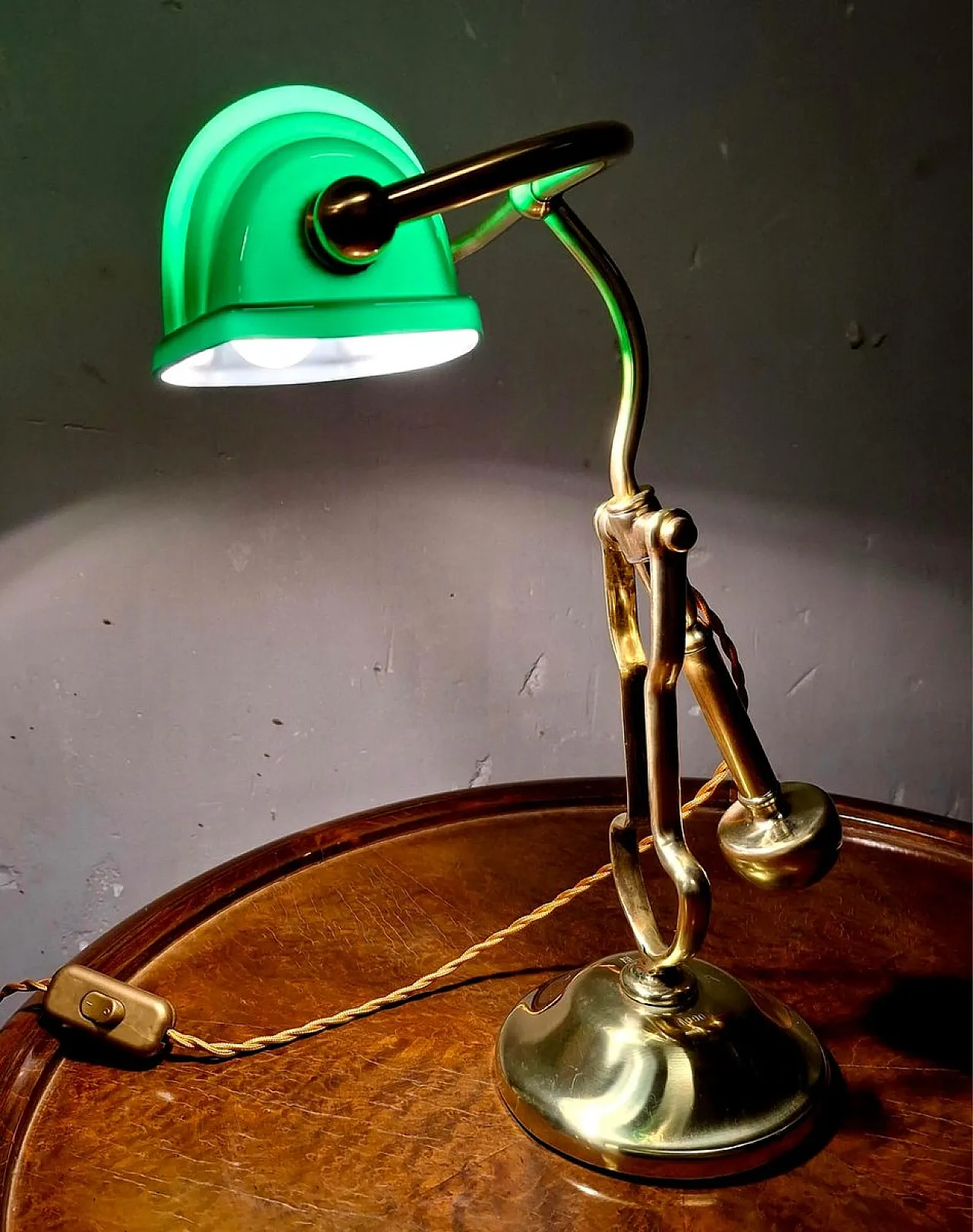 Churchill Lamp in Brass with Adjustable Naval Joint, 30s 5