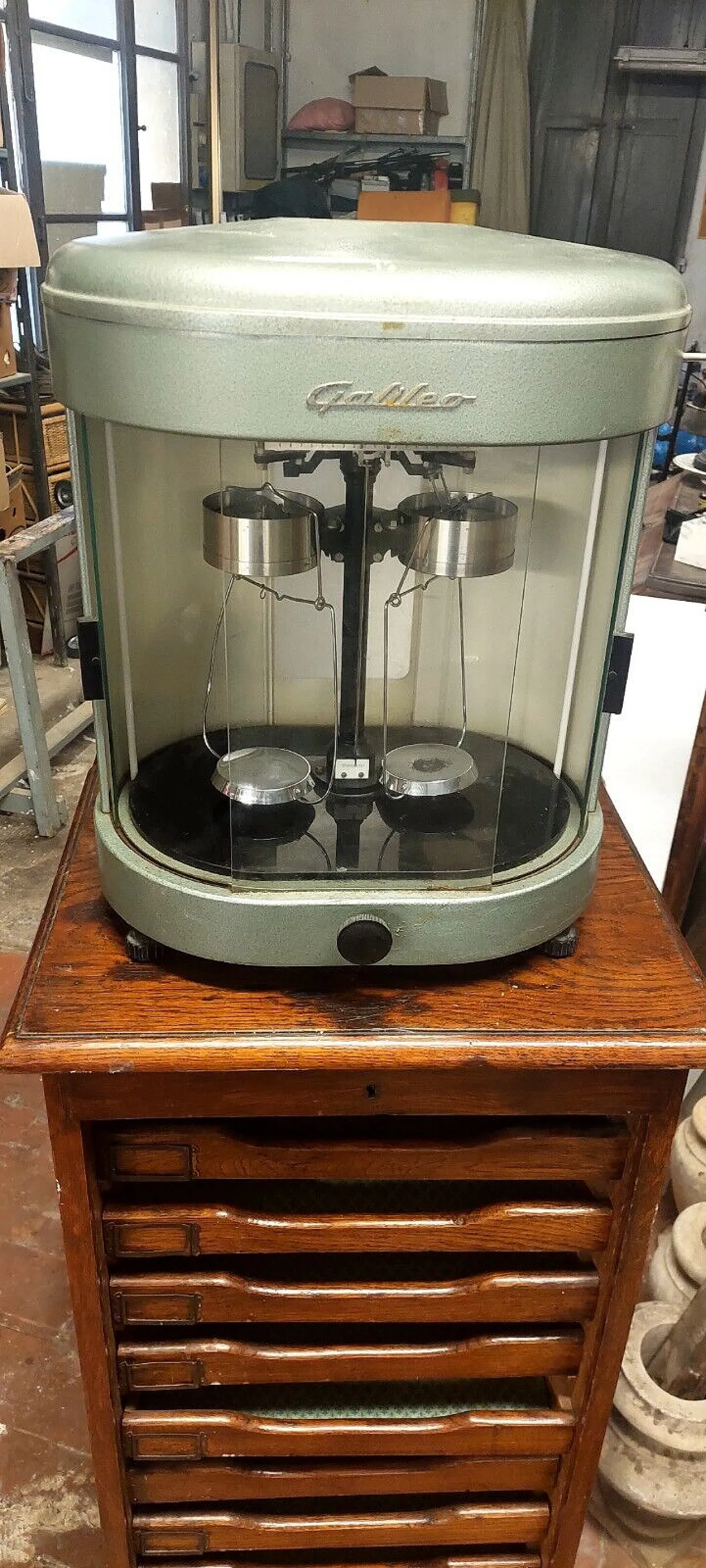 Bilancia analitica di precisione di Officine Galileo, anni '60 5