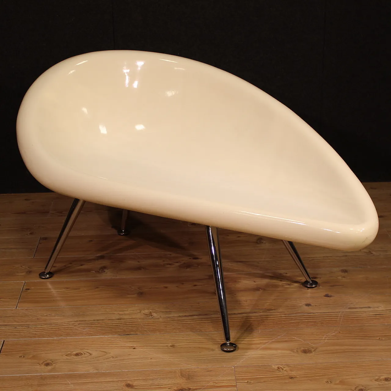 Fiberglass Space age sofa with chromed feet, 1970s 11