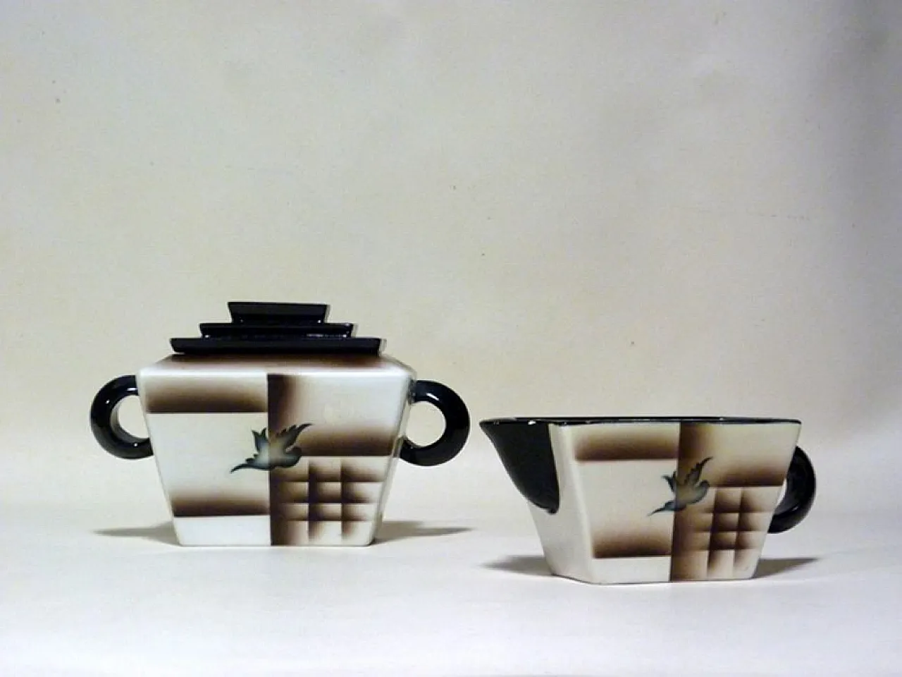 Ceramica aerografata di Angelo Simonetto per Galvani, anni '20 1