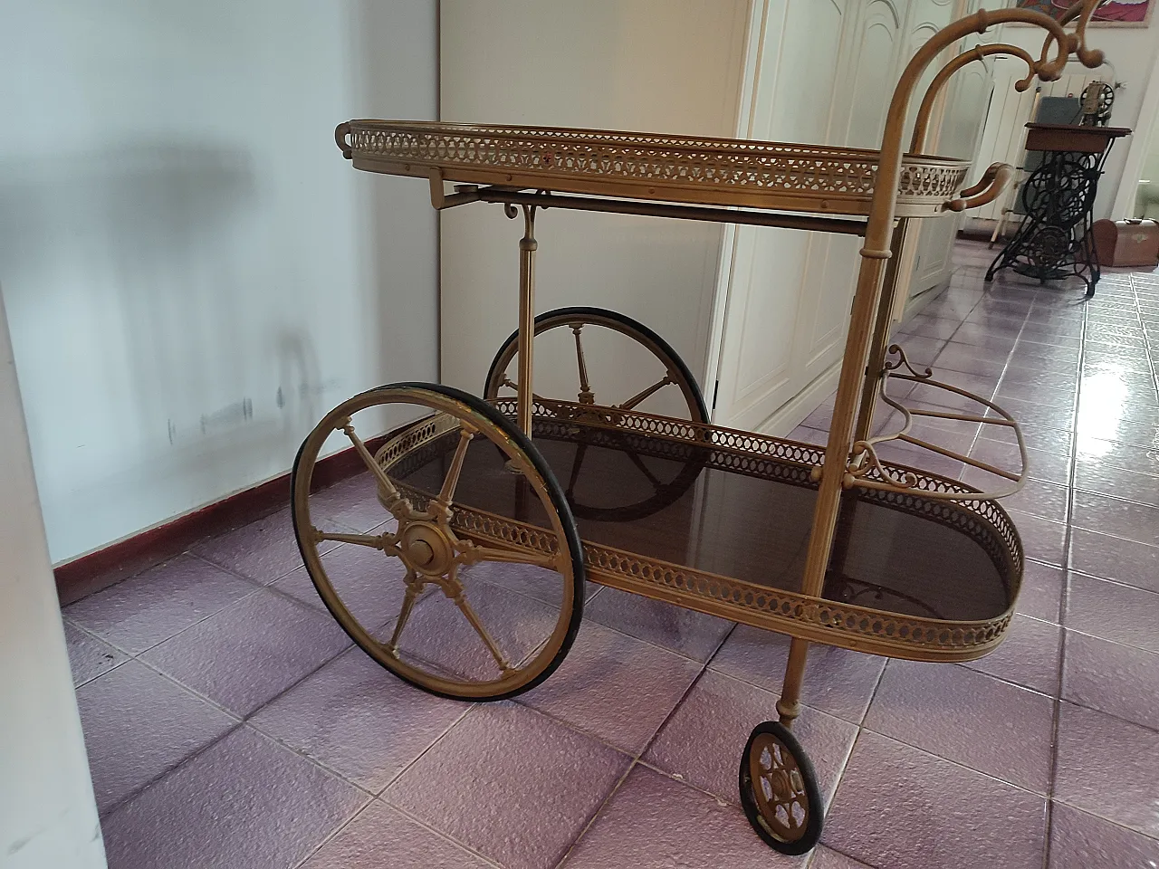 Bar cart for drinks, 1950s 3