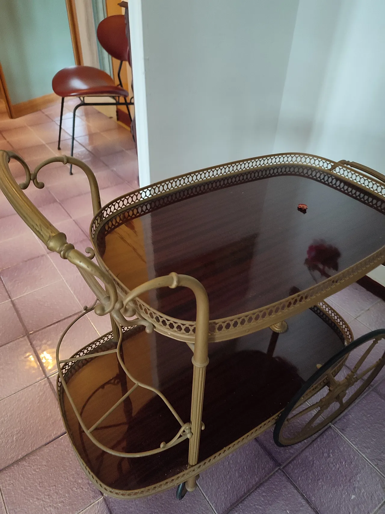Bar cart for drinks, 1950s 7