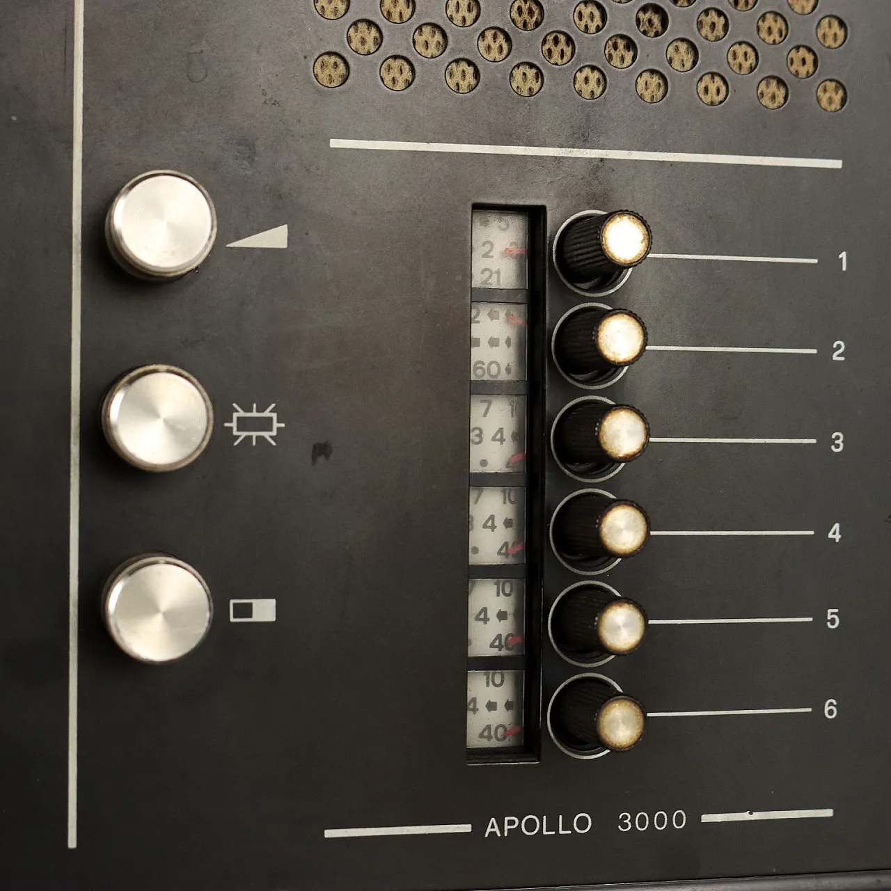 Televisione analogica TV Europhon Apollo 3000 di Adriano Rampoldi, anni '70 4