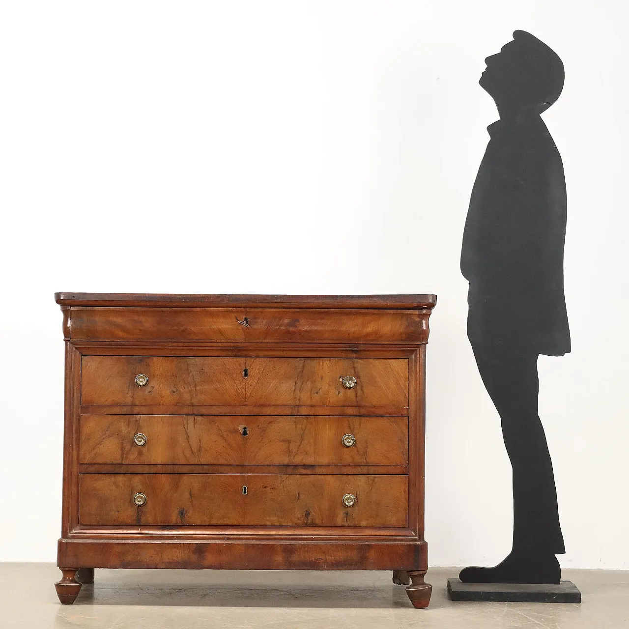 Louis Philippe chest of drawers in walnut, late 19th century 2