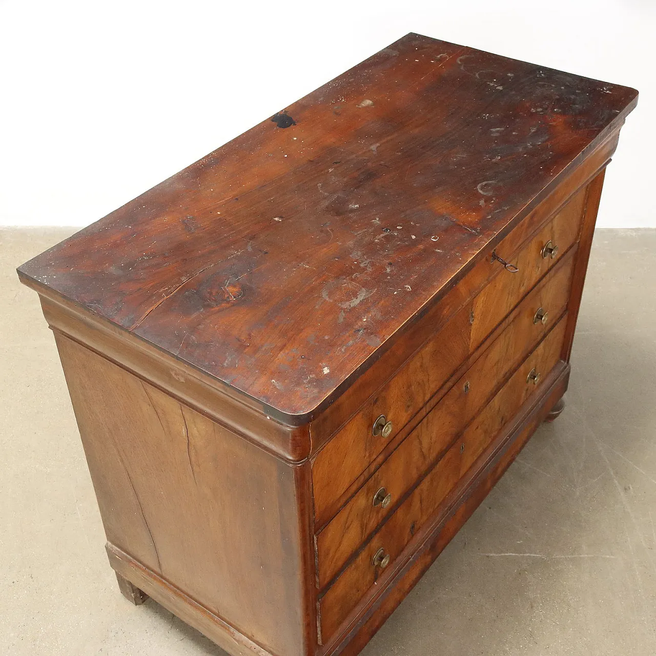 Louis Philippe chest of drawers in walnut, late 19th century 7