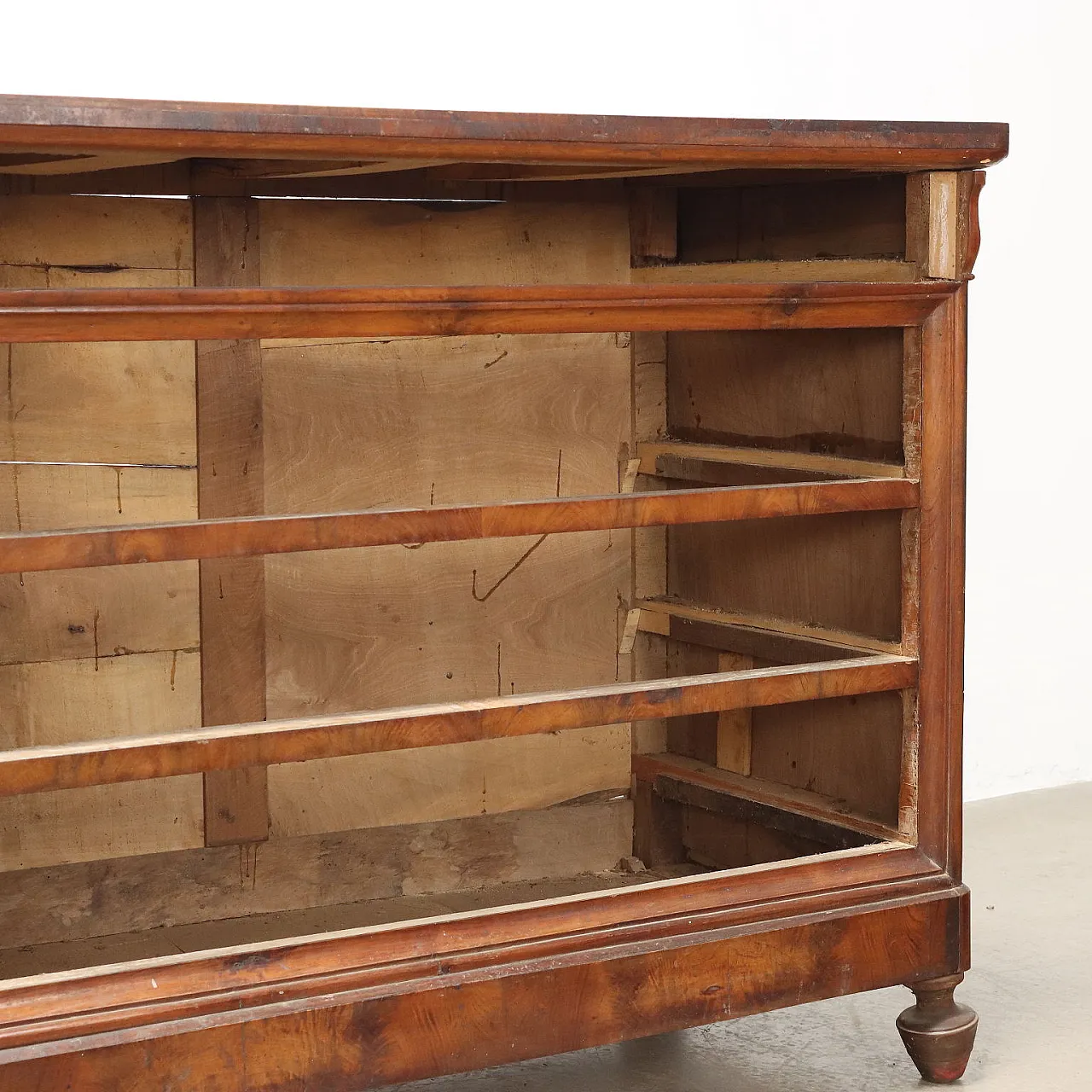 Louis Philippe chest of drawers in walnut, late 19th century 8