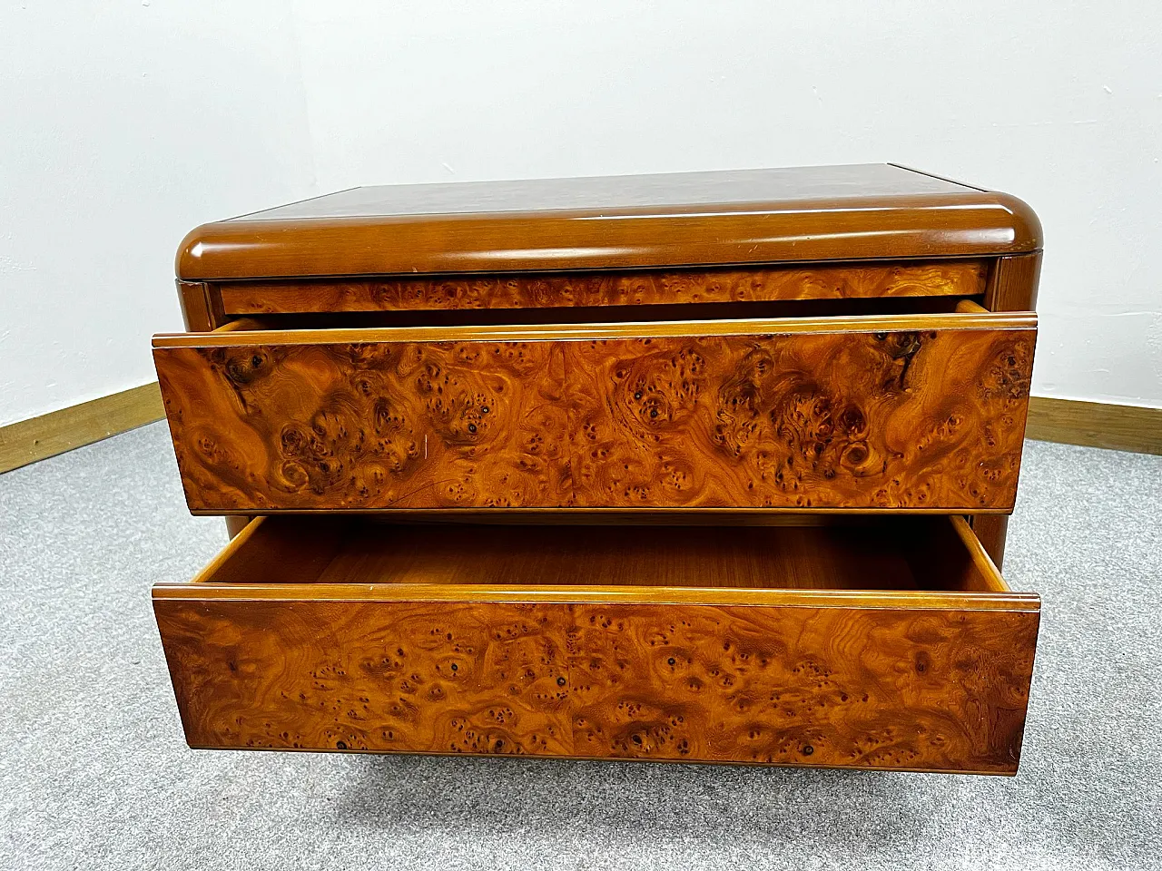 Coppia Comodini in Radica, anni '70 4