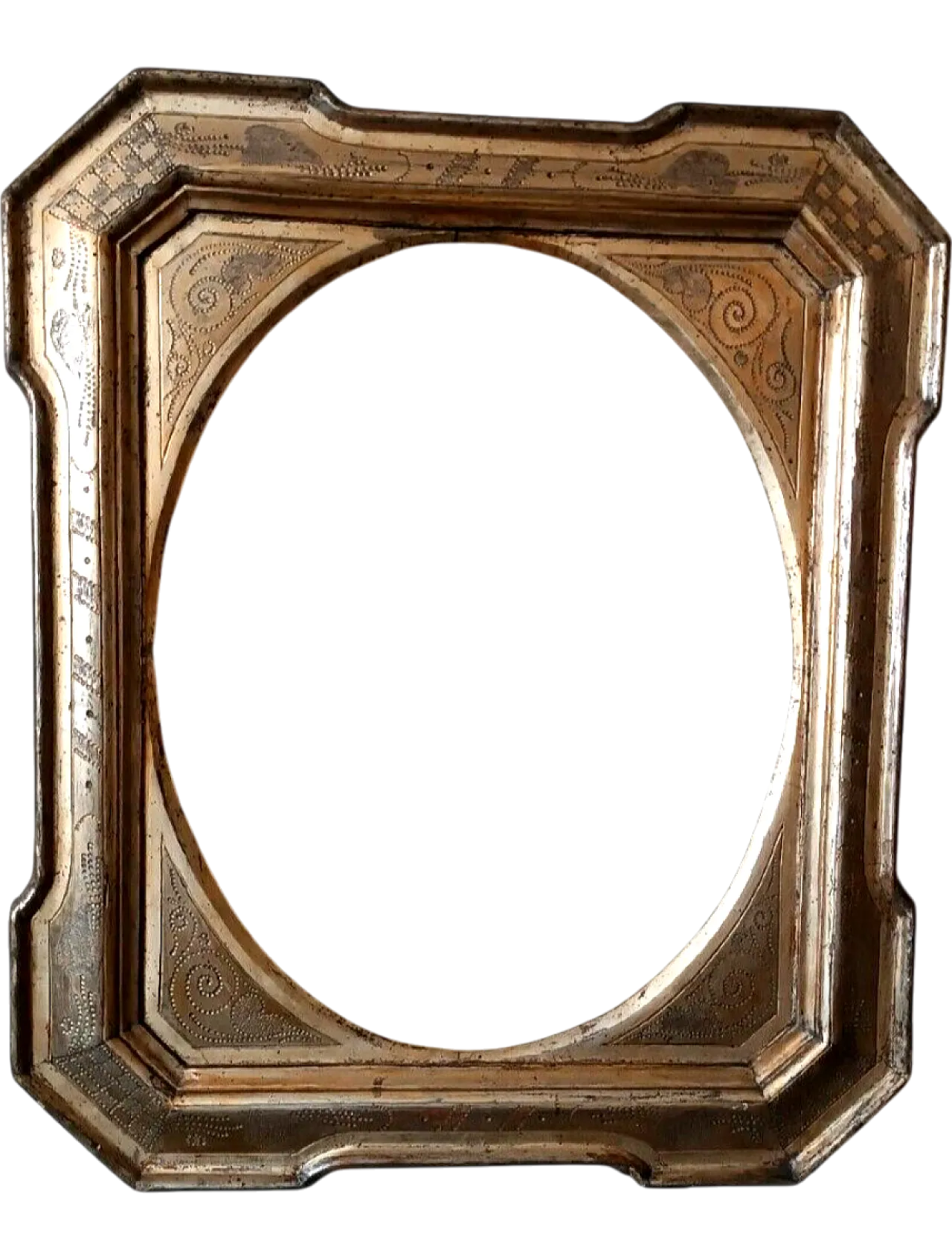 Tray frame with oval light in pyrographed gilded wood, 19th century 12