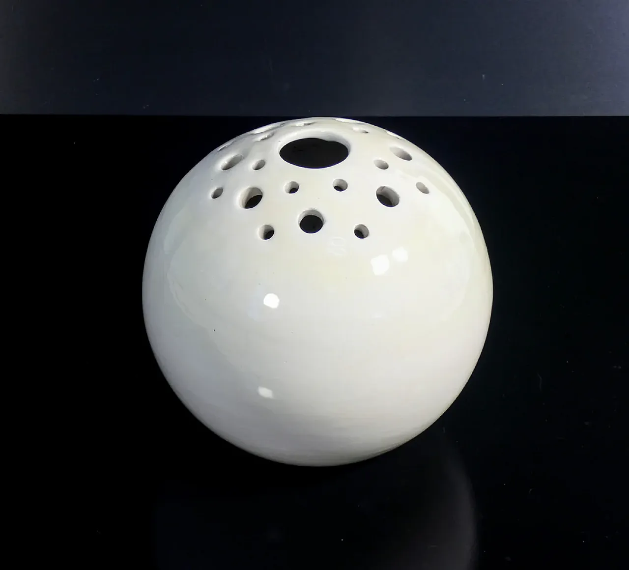 Vaso, scultura in ceramica di Cunardo, anni '70 1