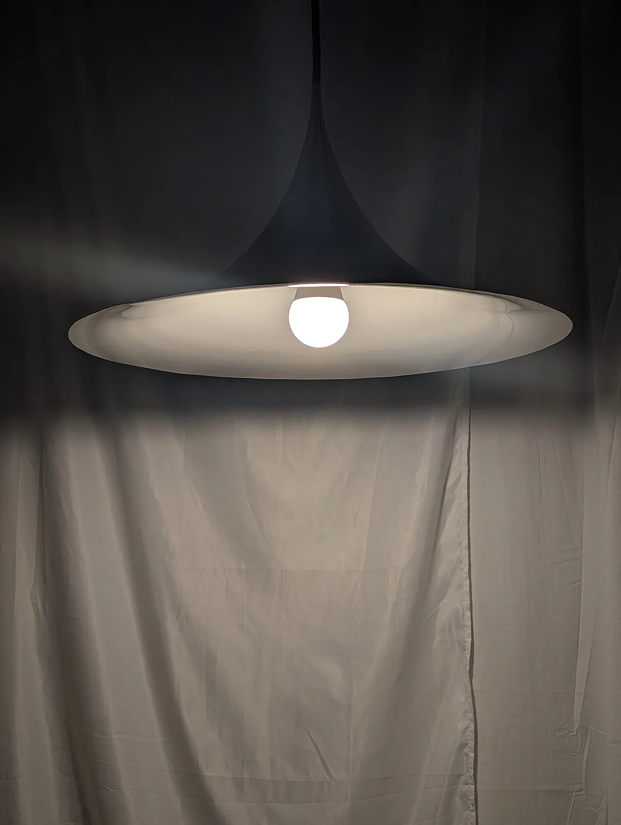 Lampada a sospensione in ottone a forma cono, anni '70 6