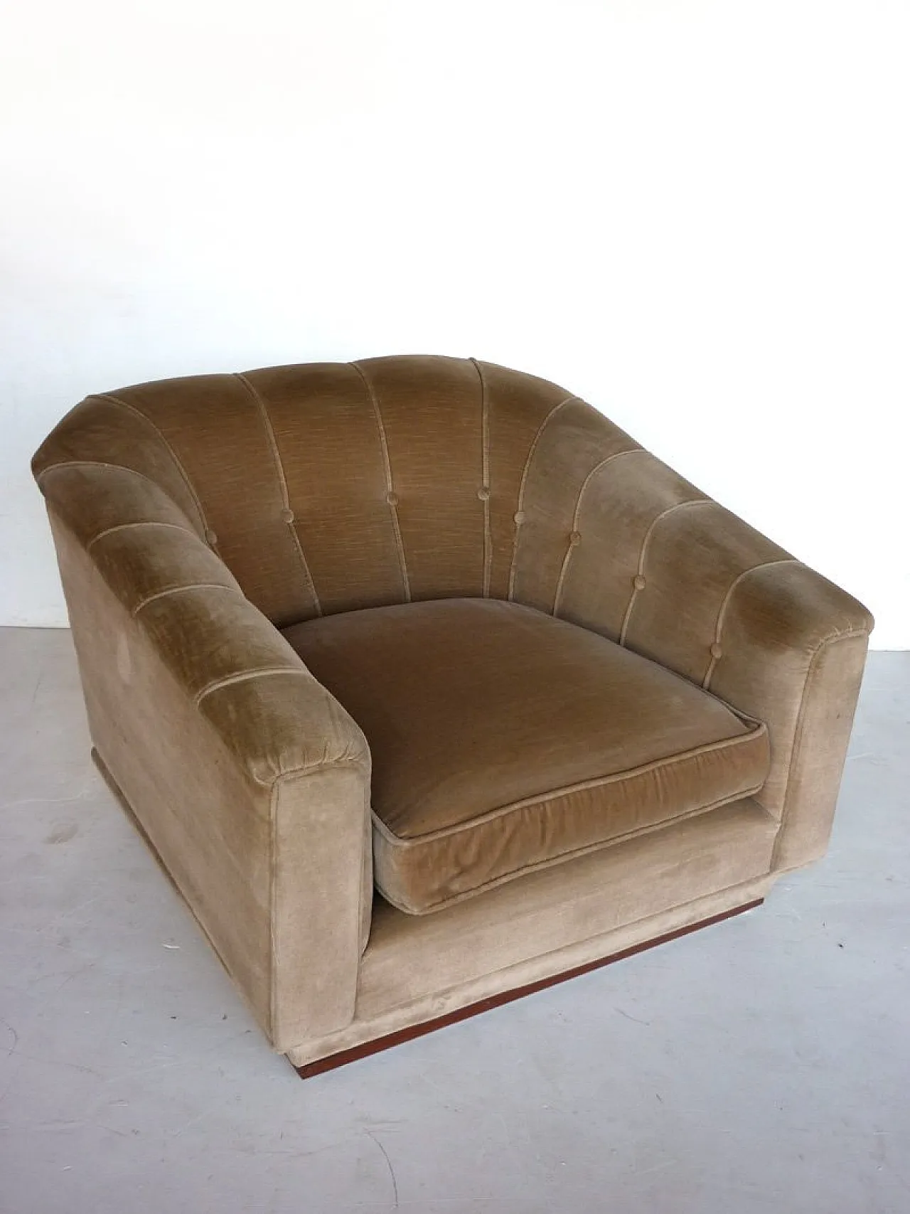 Coppia di poltrone in legno e velluto, anni '40 6