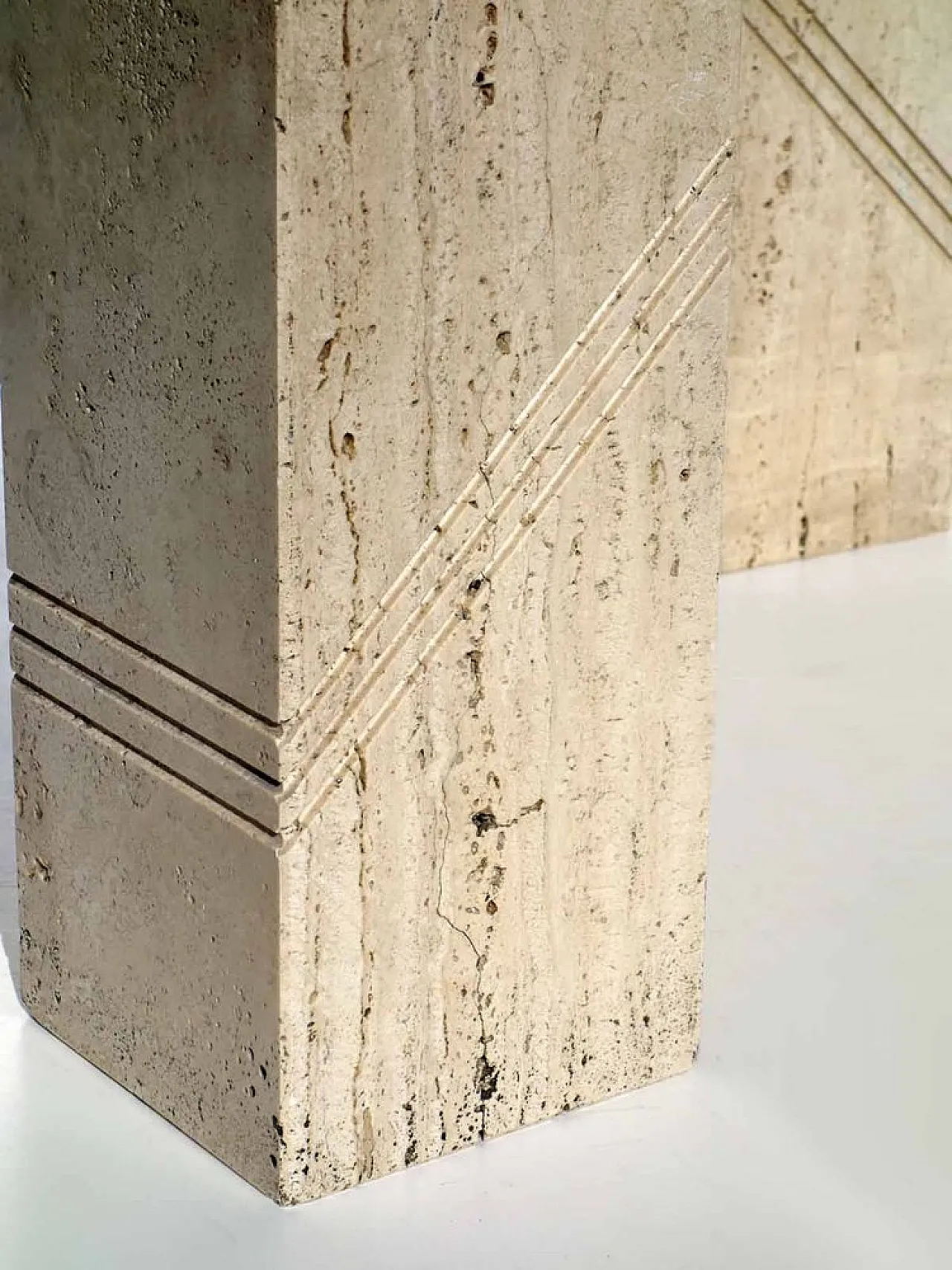 Coppia di posacenere in travertino, anni '70 5