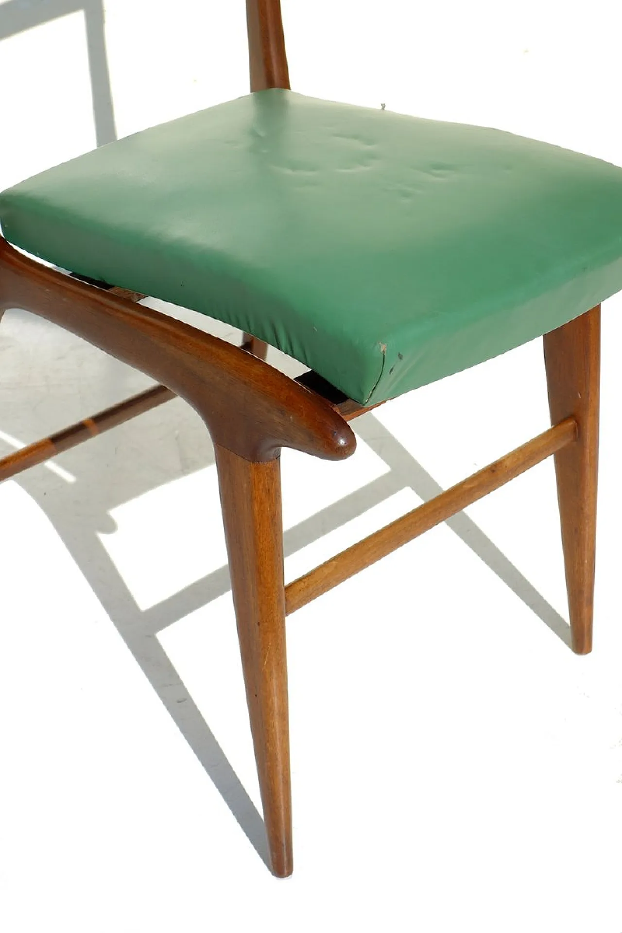 6 Sedie Mid-Century in legno e pelle, anni '50 7