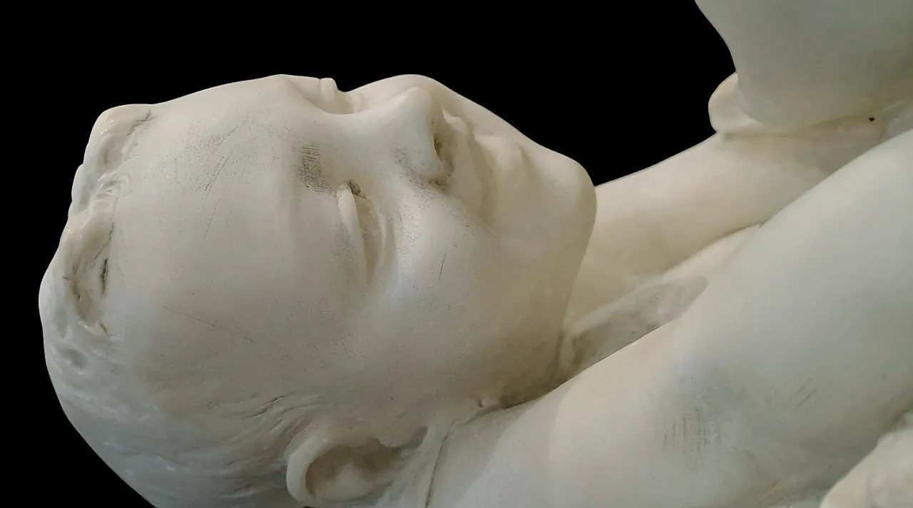 Amore materno, scultura in alabastro, Emilio Fiaschi (1858 - 1941) 6
