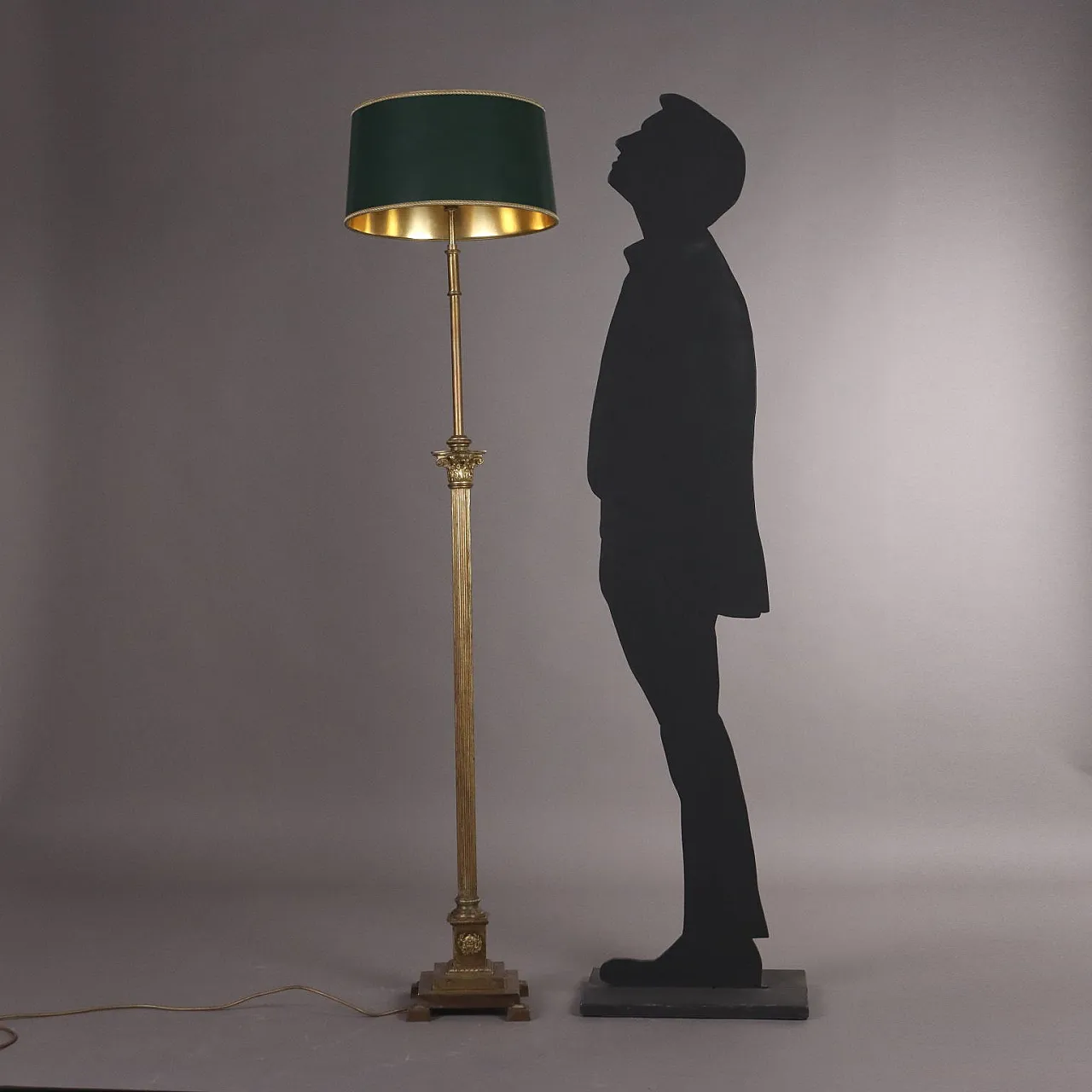 Neoclassical bronze floor lamp, 20th century 2