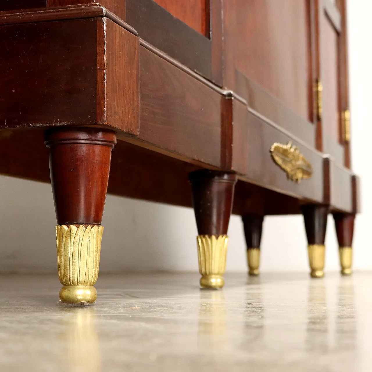 Wood bookcase with glass doors and gilded metal details 7
