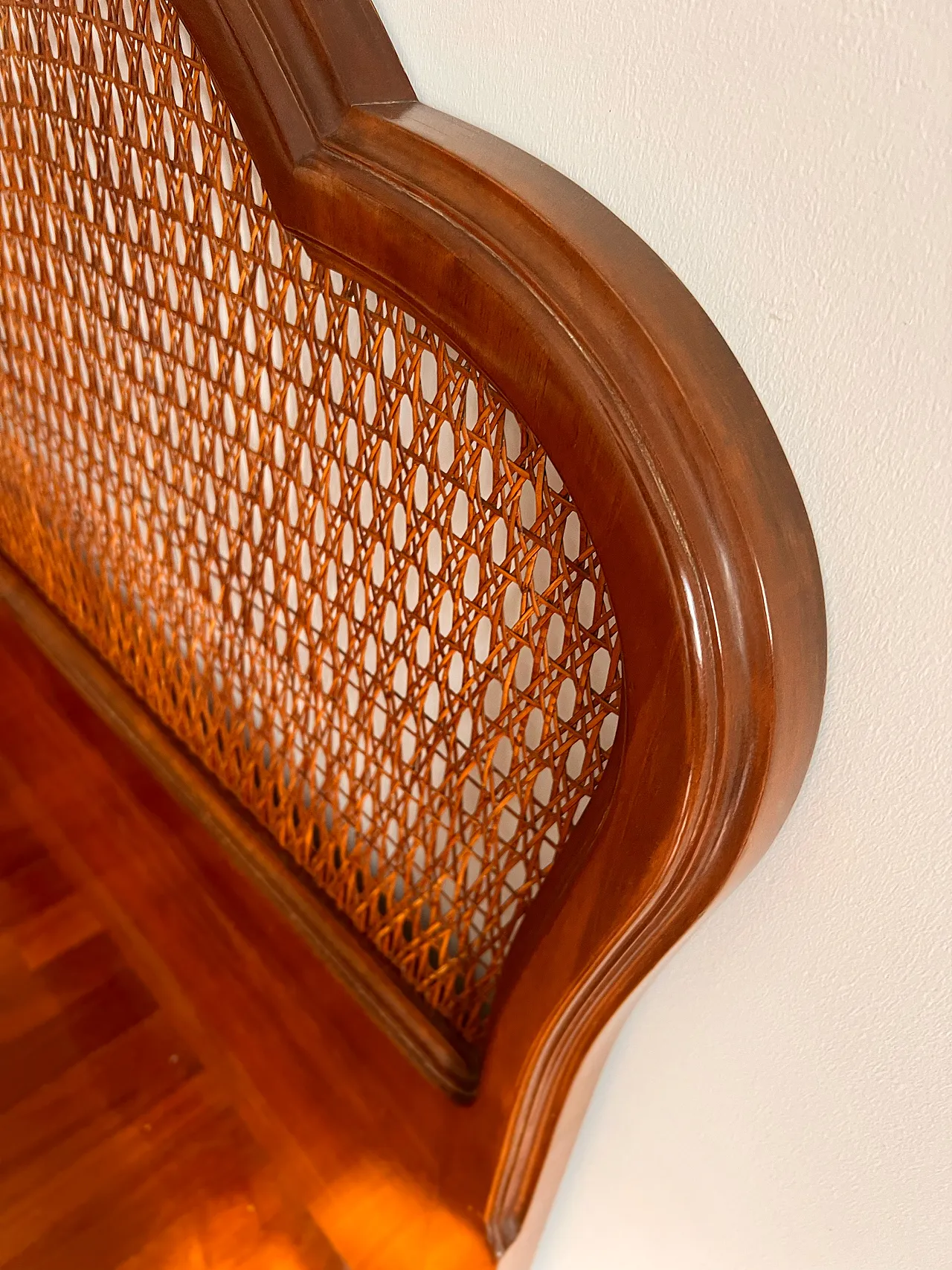 Testiera letto matrimoniale in legno e paglia di Vienna, '900 5