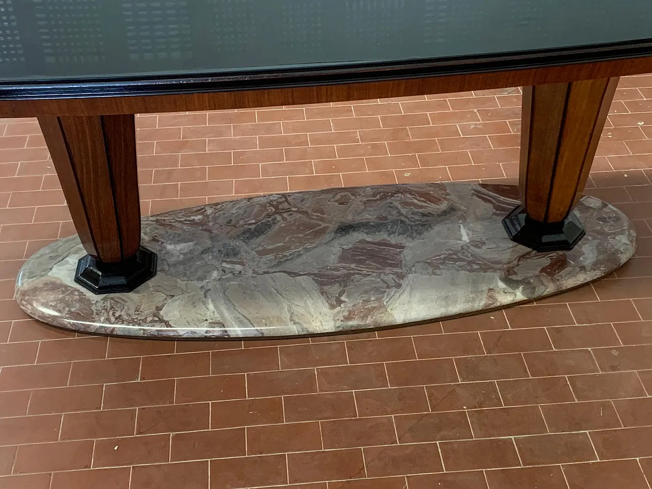 Oval Table with Marble Base and Opaline Glass Top by Dassi Mobili, 60s 8