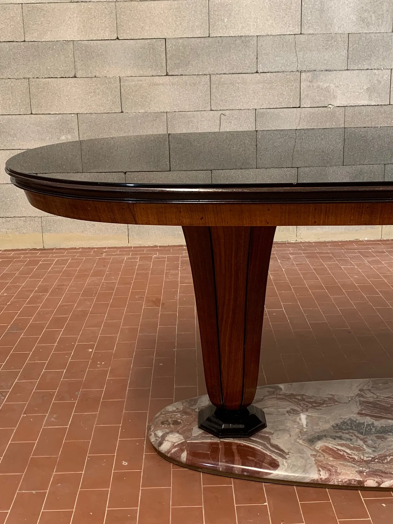 Oval Table with Marble Base and Opaline Glass Top by Dassi Mobili, 60s 9