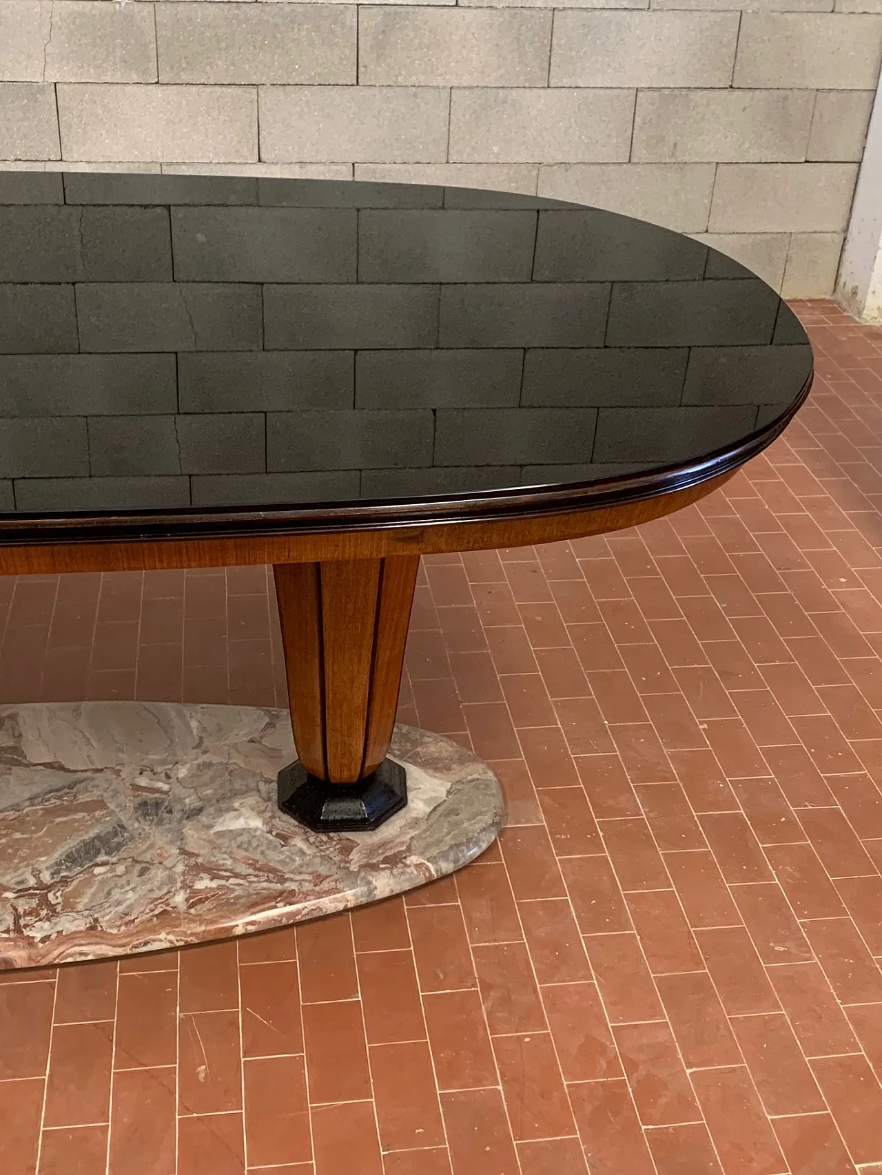 Oval Table with Marble Base and Opaline Glass Top by Dassi Mobili, 60s 10