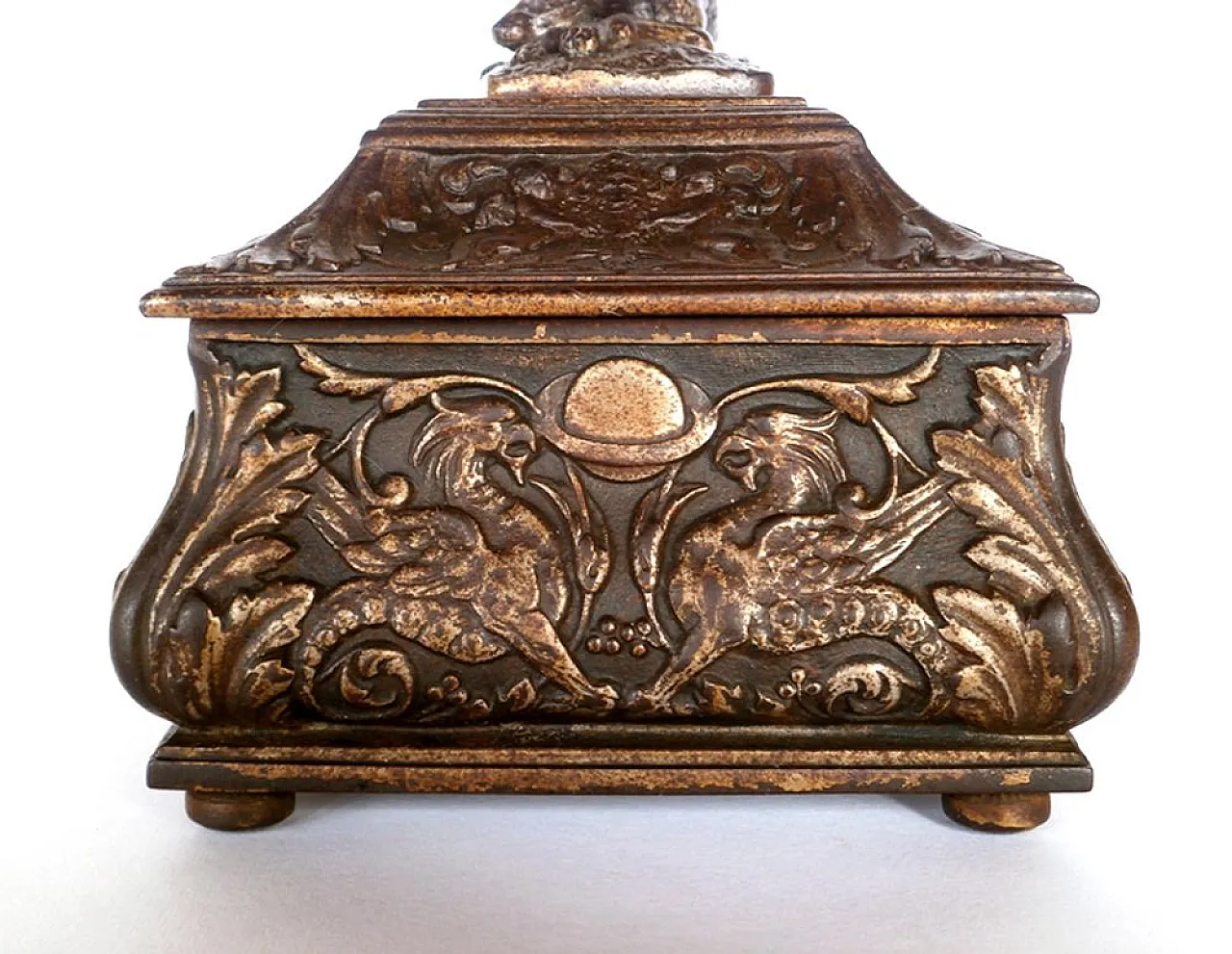 Greyhound Box in Griffins Metal from Ilsenburg, 19th century 4