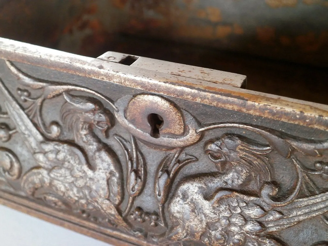 Greyhound Box in Griffins Metal from Ilsenburg, 19th century 5