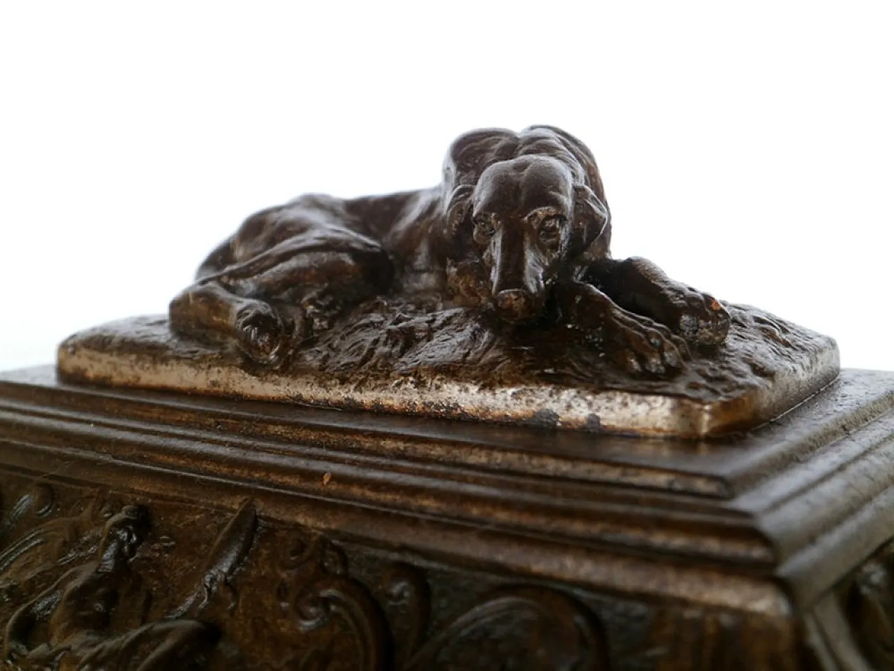 Greyhound Box in Griffins Metal from Ilsenburg, 19th century 10