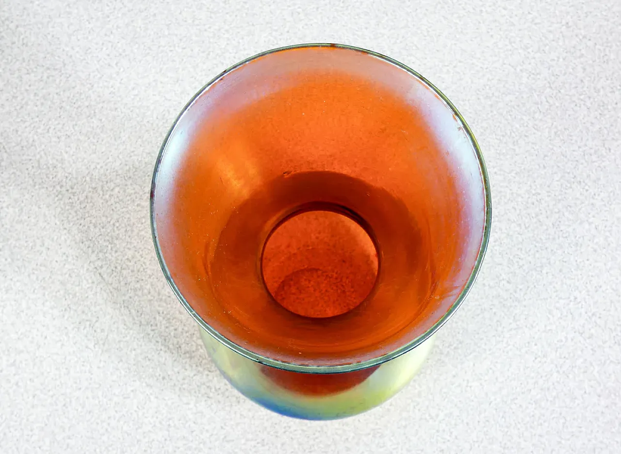 Vaso Myra in vetro soffiato iridescente, primo '900 5