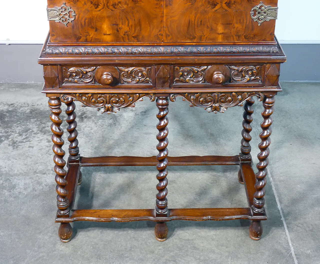 Louis XIII walnut secretaire, early 20th century 9