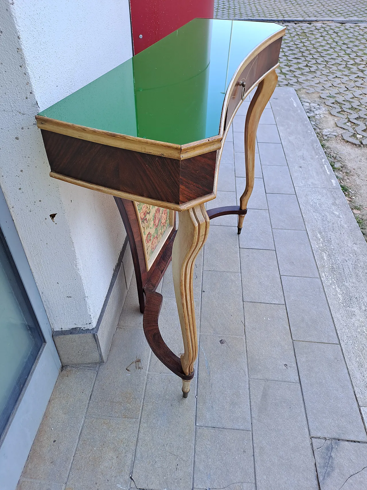 Modern console, 60s 3