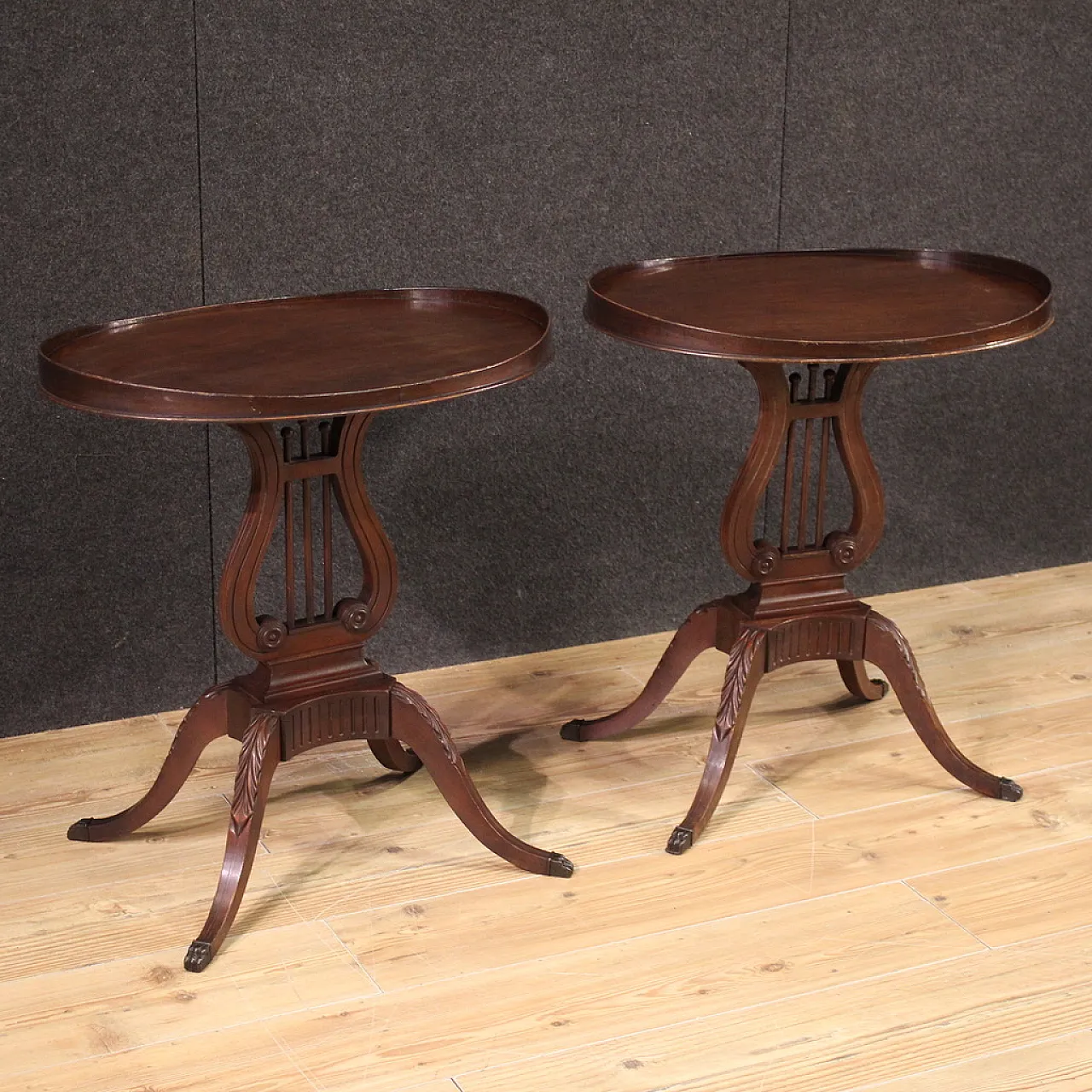 Pair of English tables with lira supports, '900 1