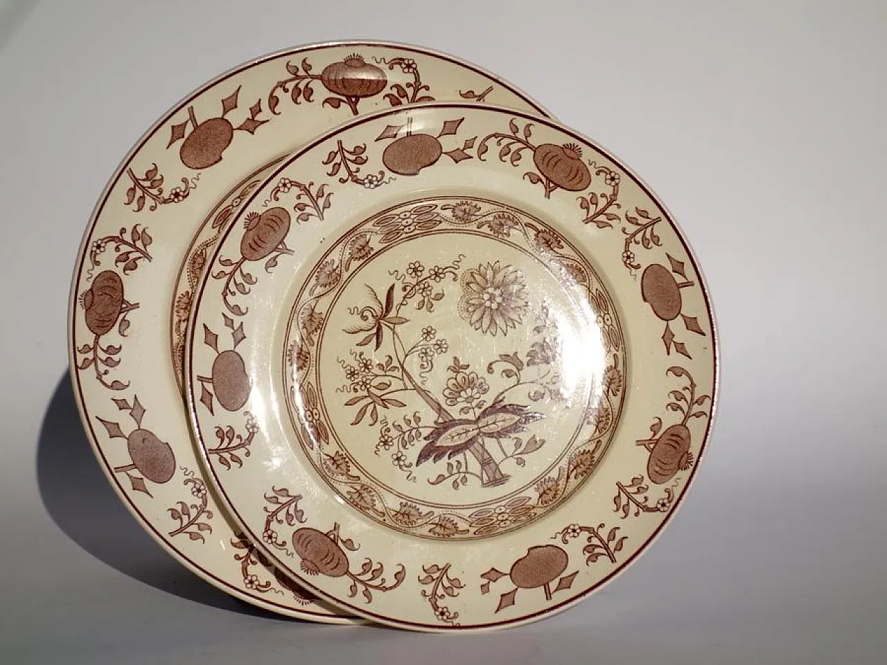 13 San Richard Society (Ginori) decorative plates, mid-19th century 2