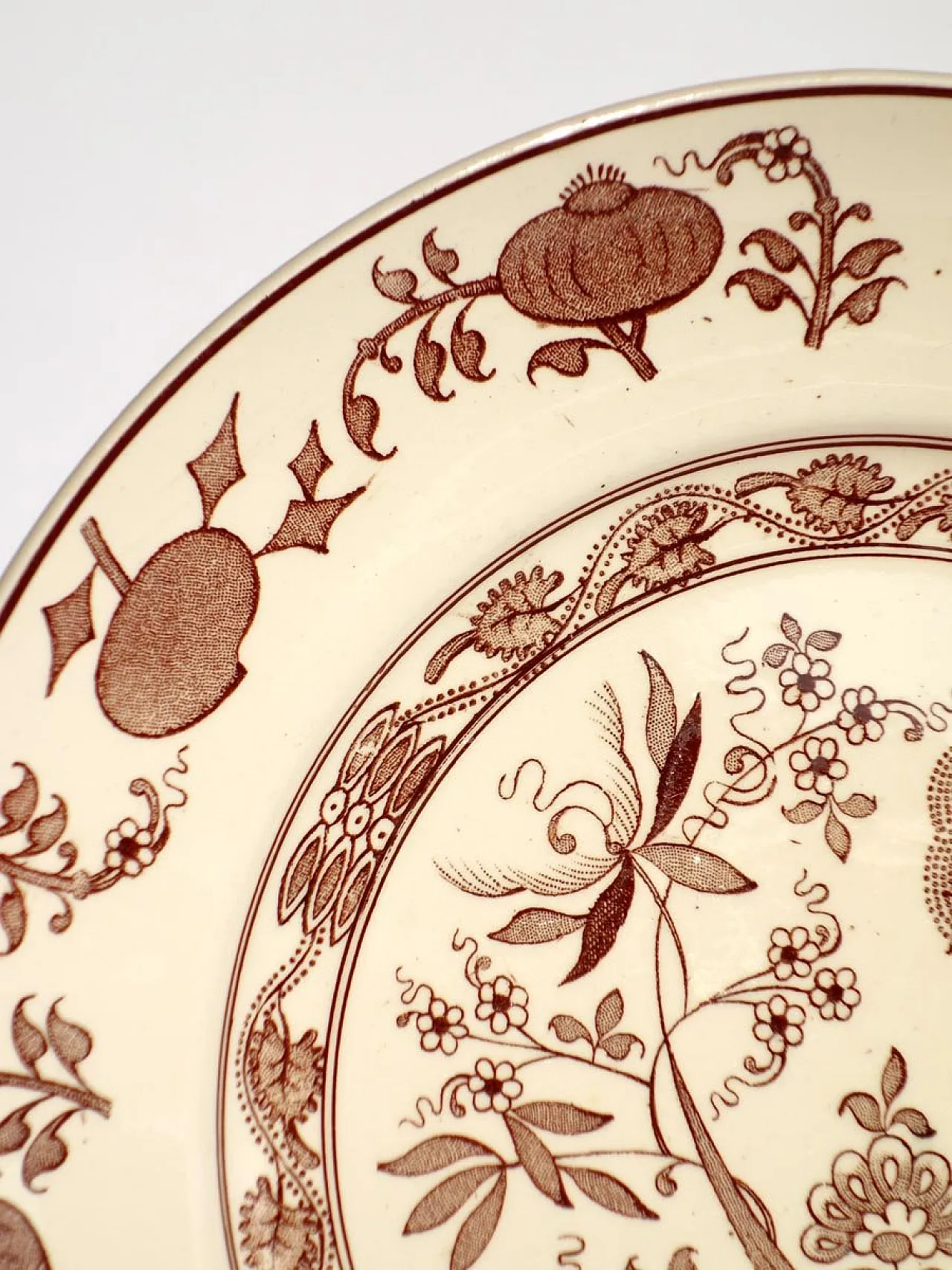 13 San Richard Society (Ginori) decorative plates, mid-19th century 5