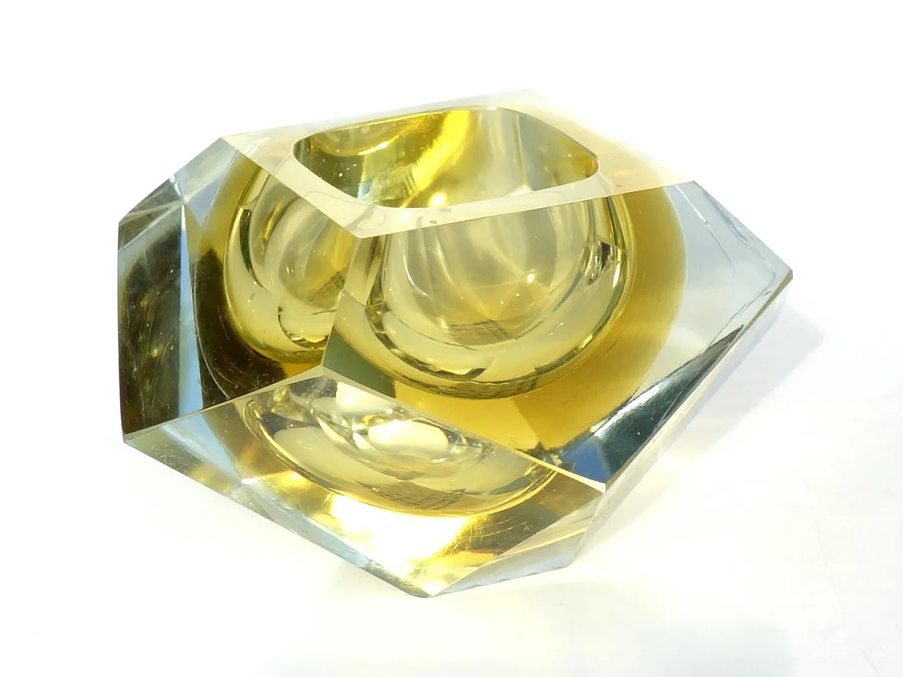 Posacenere in vetro di Murano giallo, anni '50 3