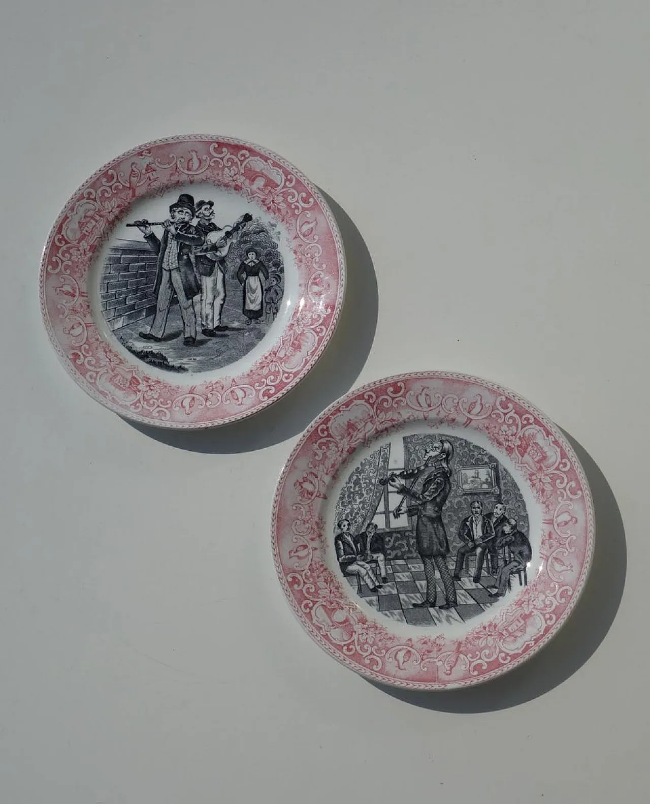 Pair of I Musicanti plates by Richard Ceramics, 1930s 1