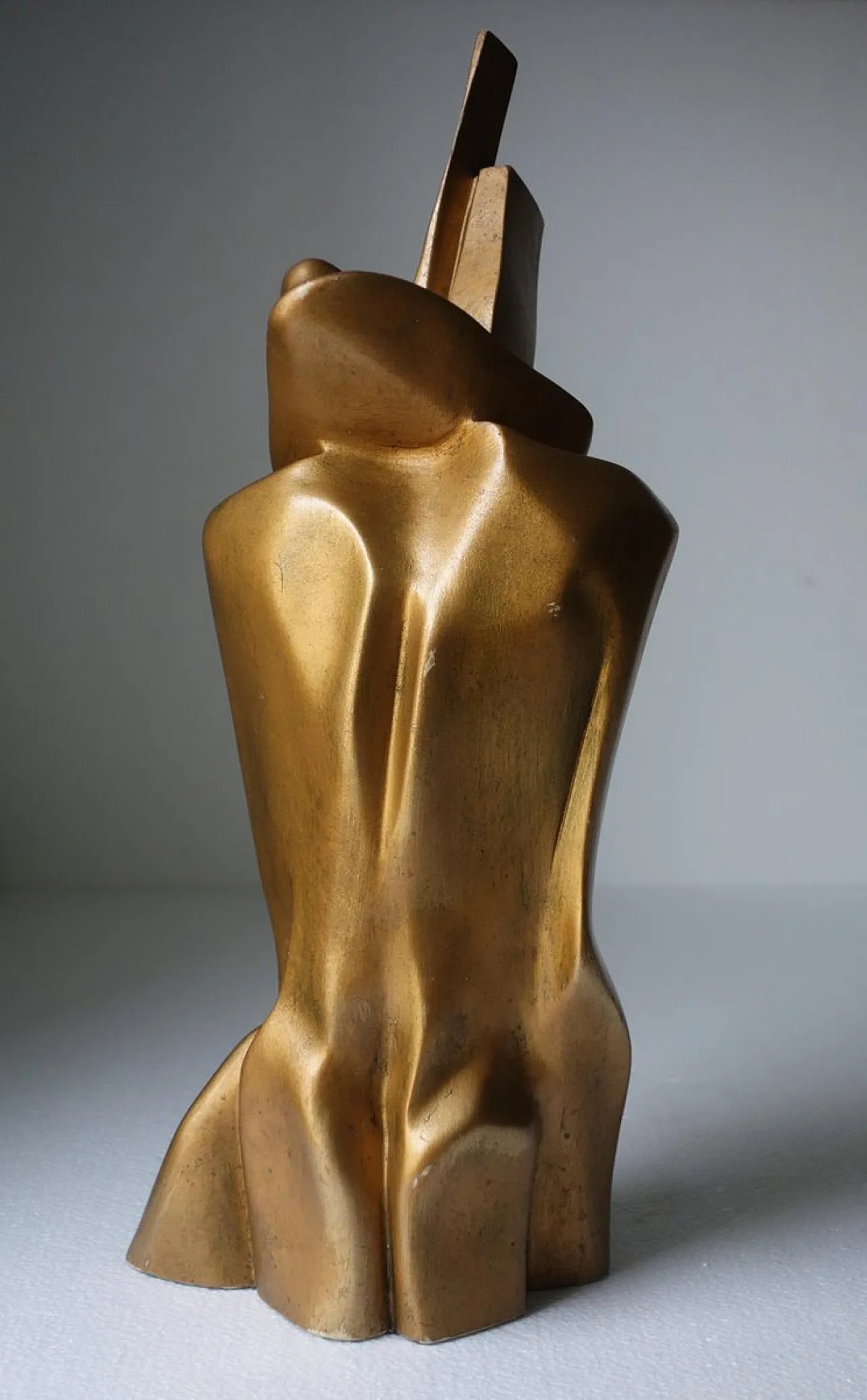 Scultura moderna in oro di Gianni Pinna, anni '70 5