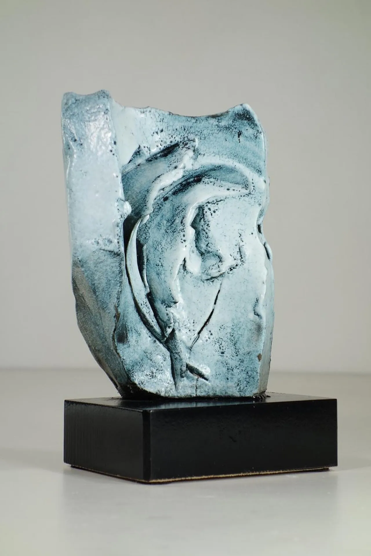 Scultura d'arte astratta in ceramica di Giuseppe Rossicone, anni '70 1