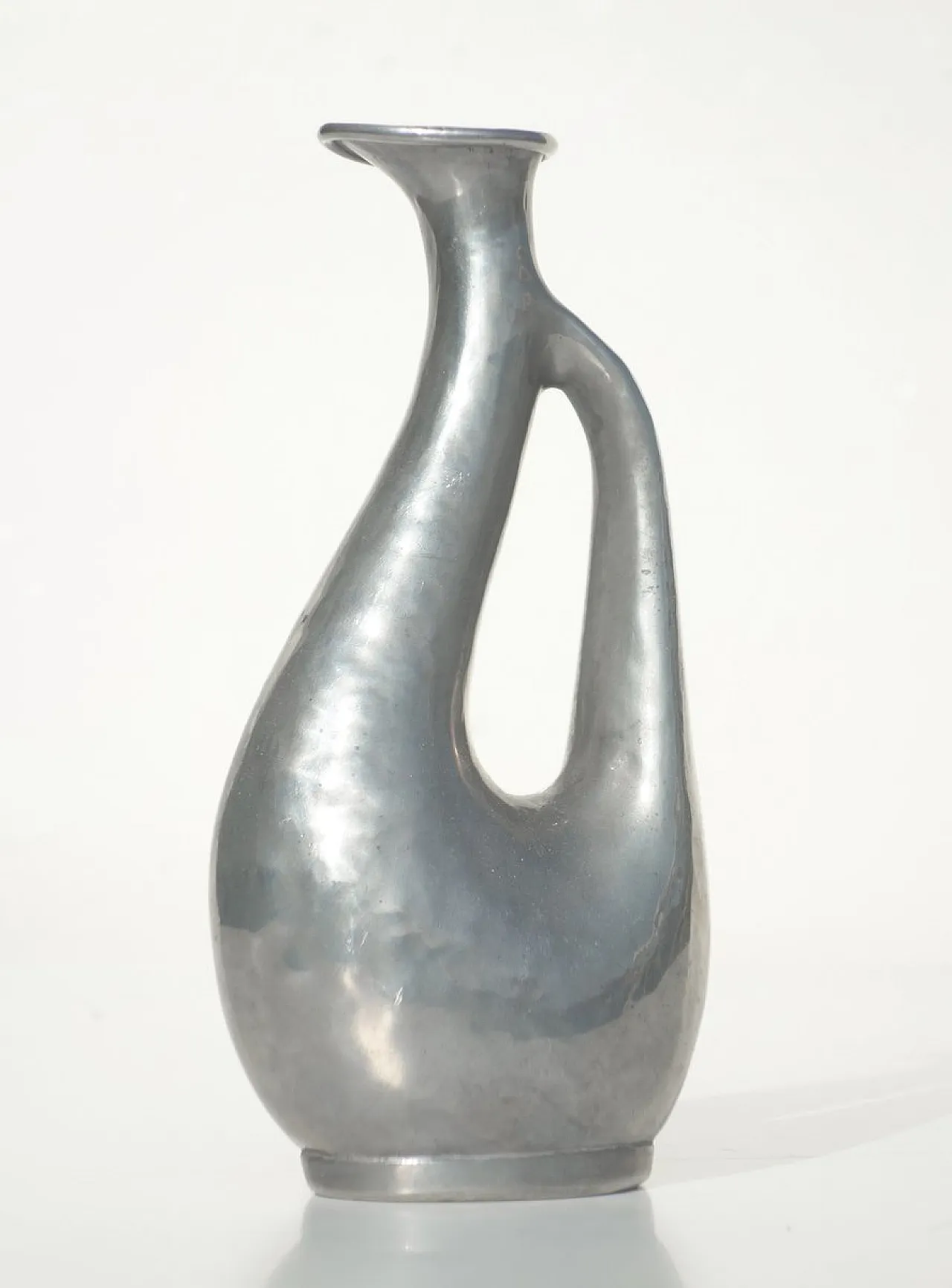 Vaso Art Deco in peltro di Antonio Mazzucco, anni '30 1