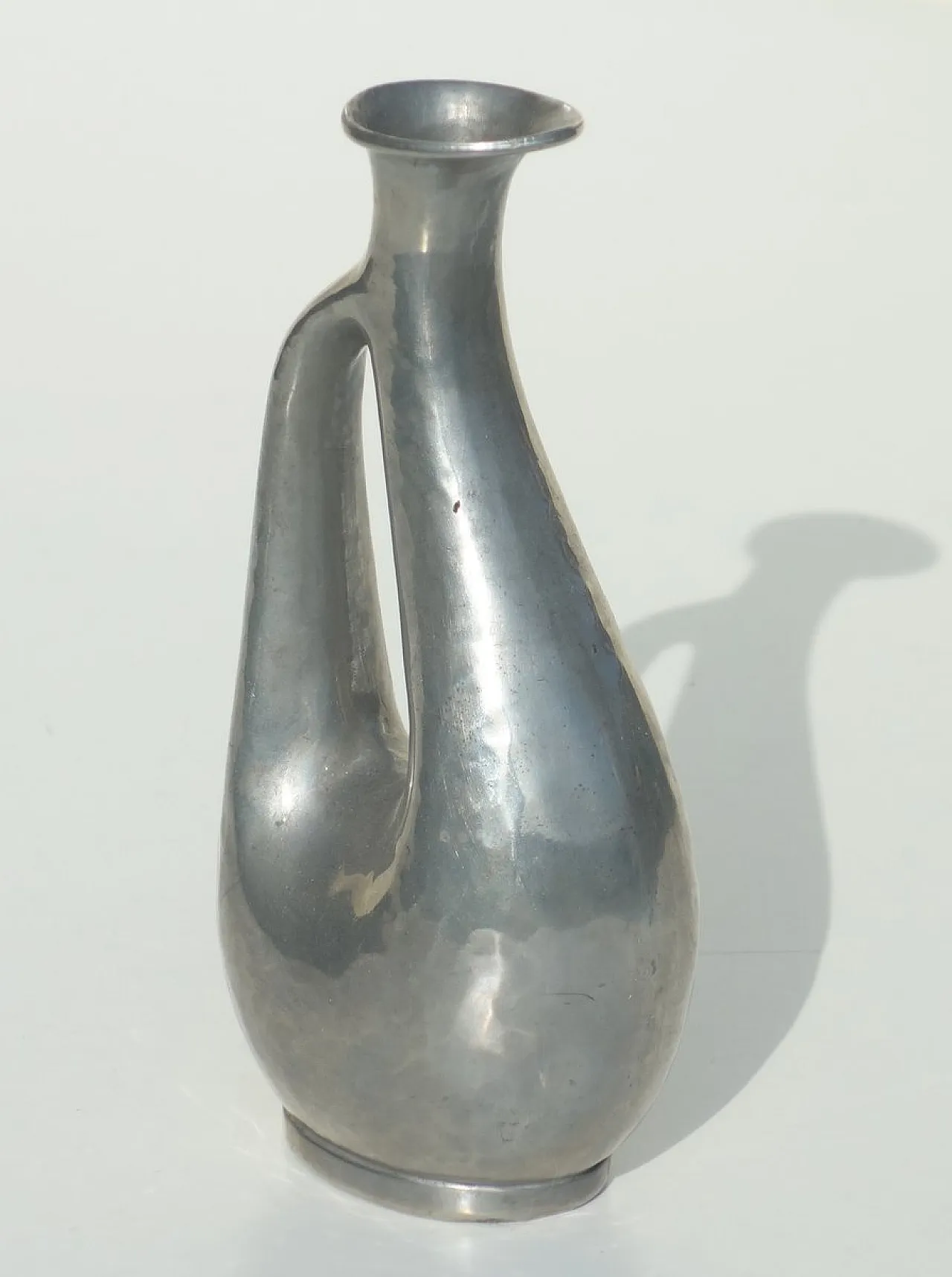 Vaso Art Deco in peltro di Antonio Mazzucco, anni '30 4