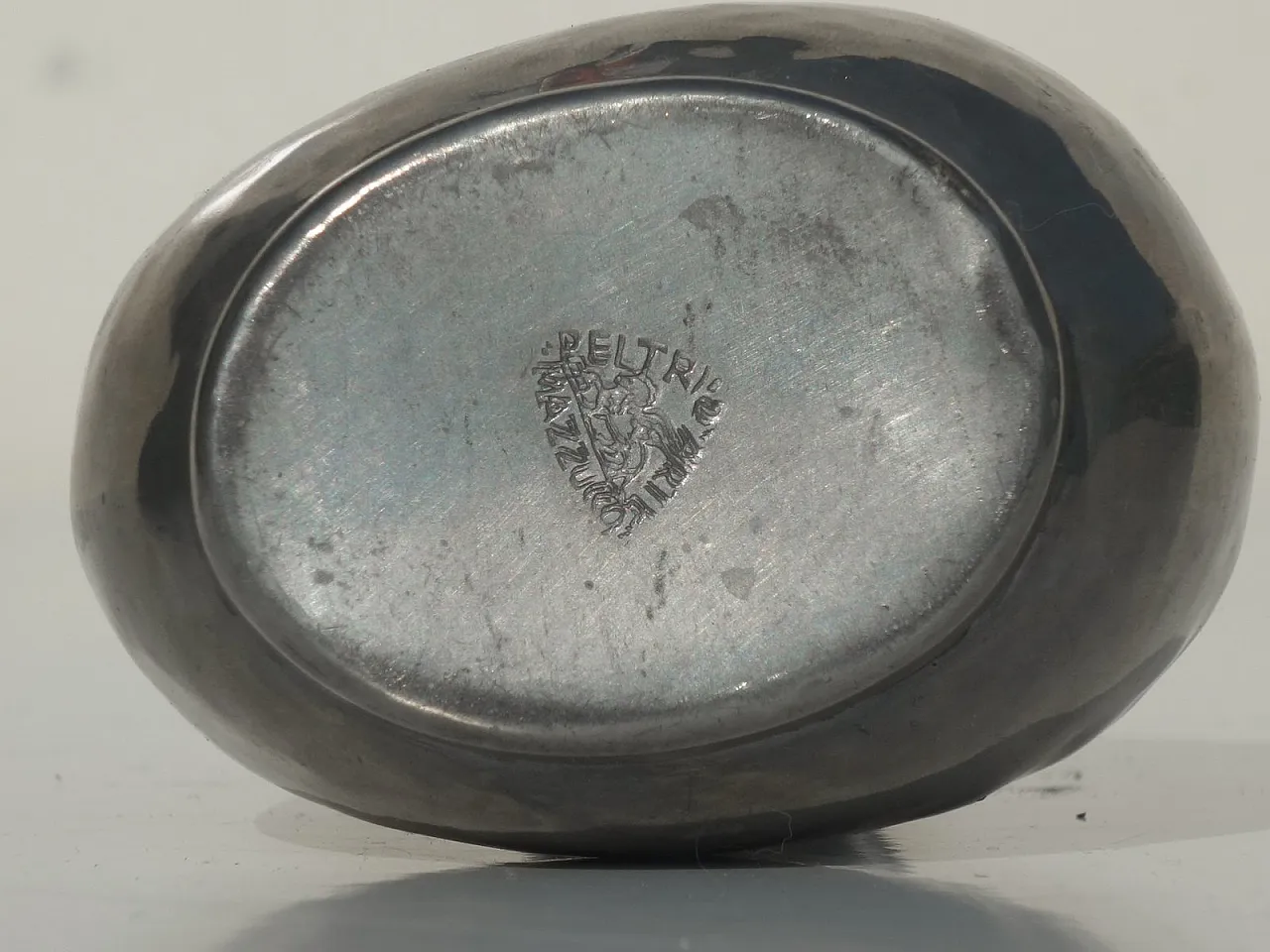 Vaso Art Deco in peltro di Antonio Mazzucco, anni '30 5