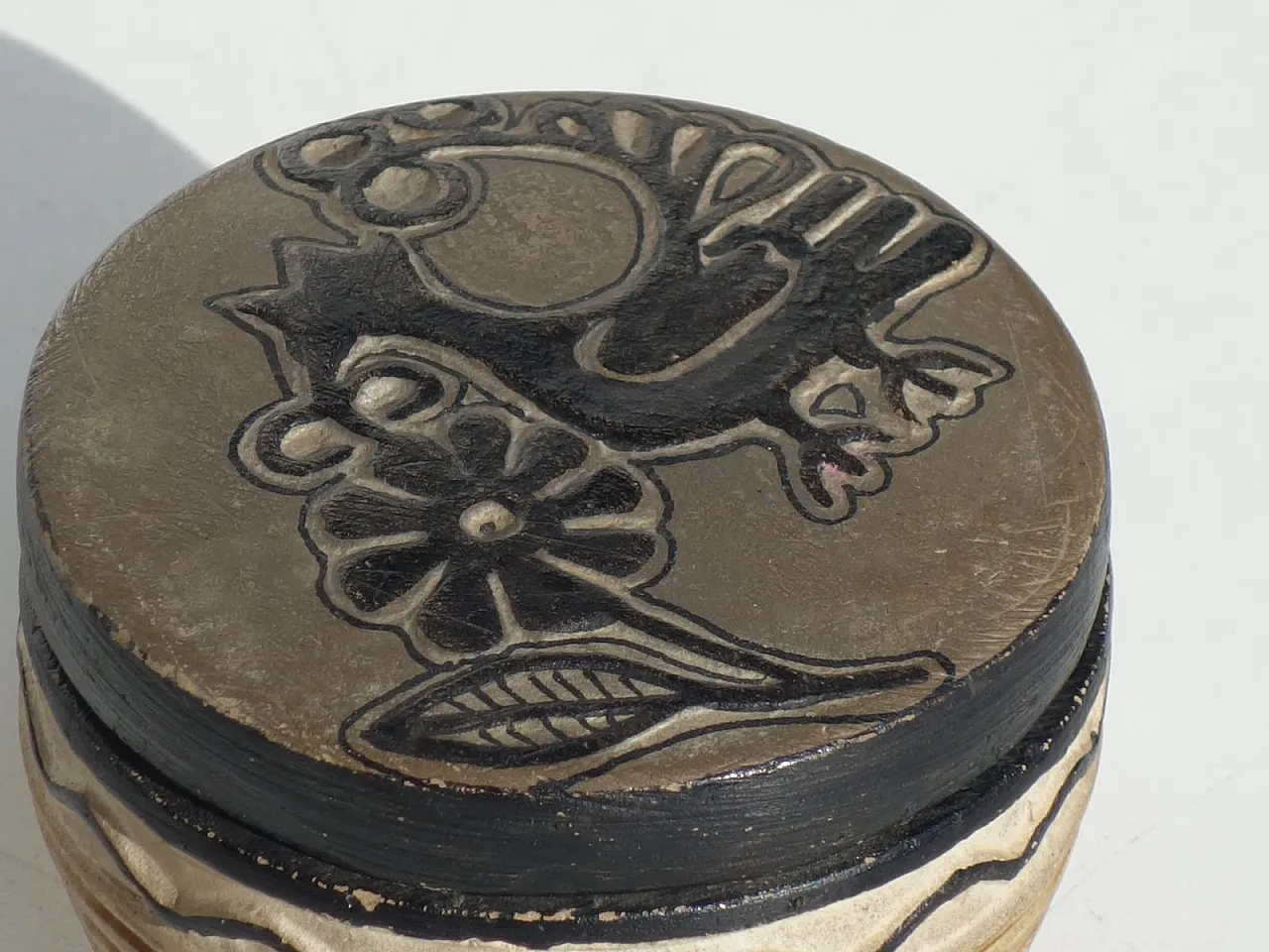 Scatola rotonda in ceramica, anni '30 6