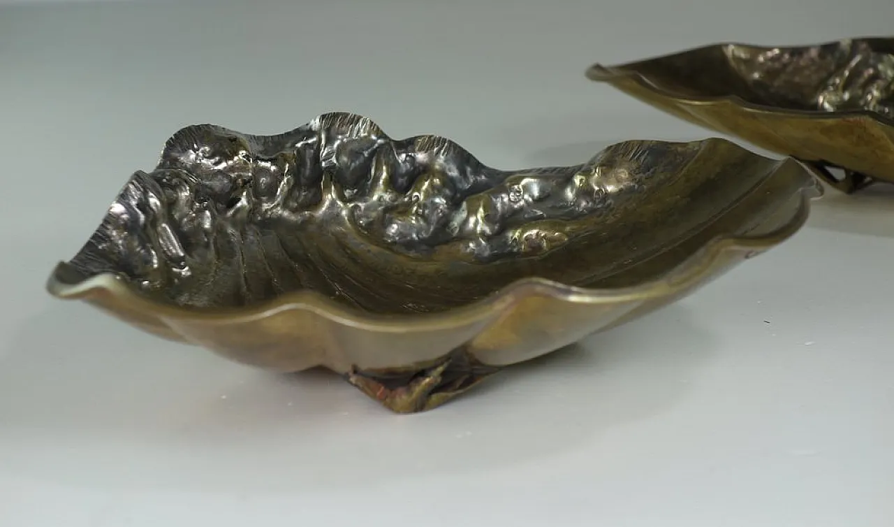 Coppia di scodelle Art Deco in ottone e metallo argentato, anni '30 11