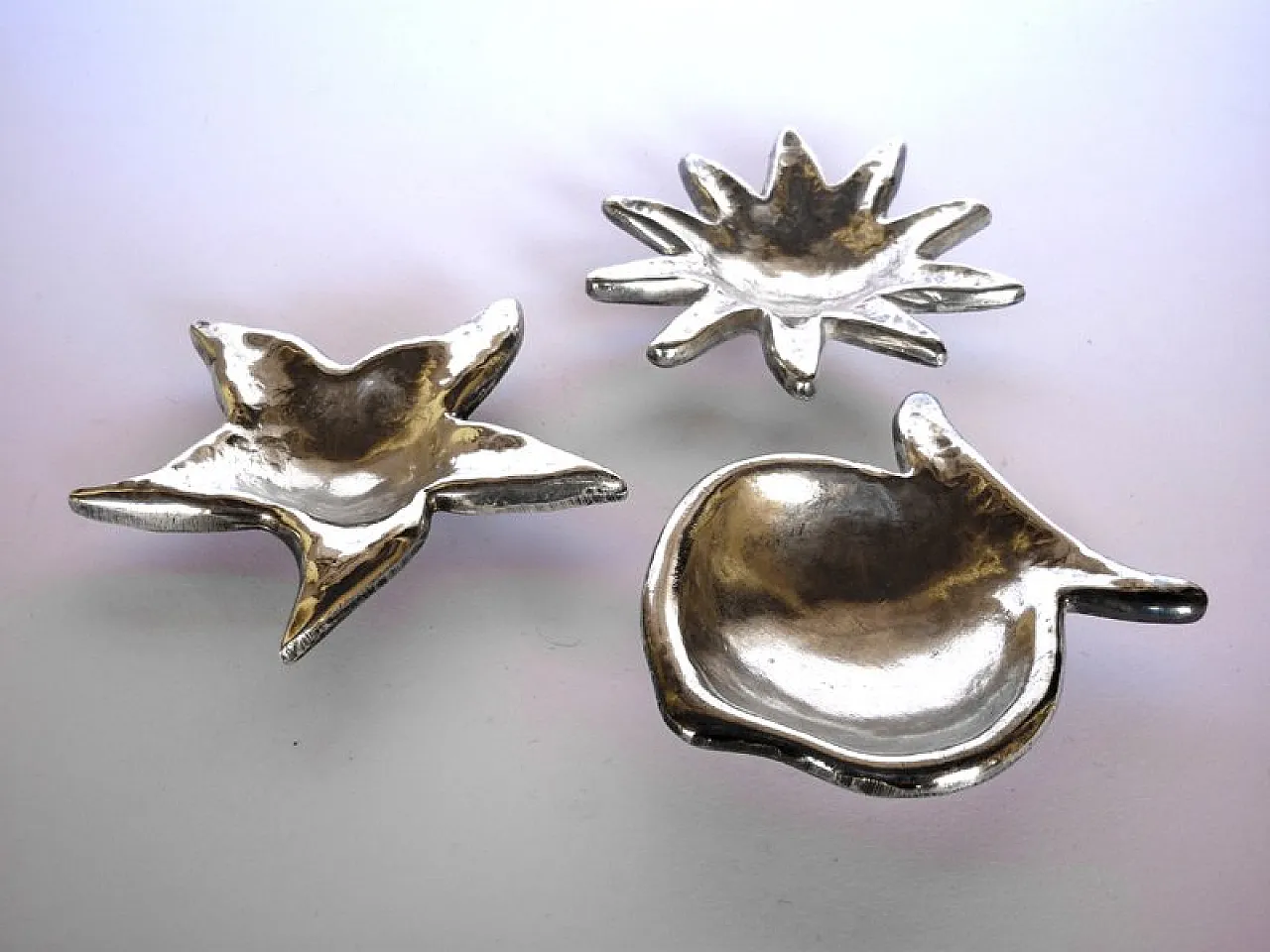 3 Posaceneri in metallo argentato di Edouard Rambaud, anni '70 1