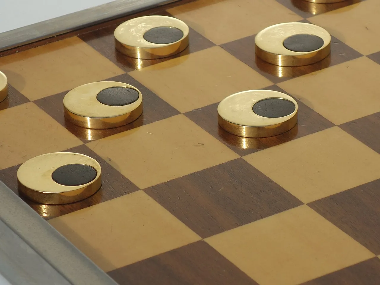 Tavolo da gioco in ottone e metallo cromato, anni '70 8