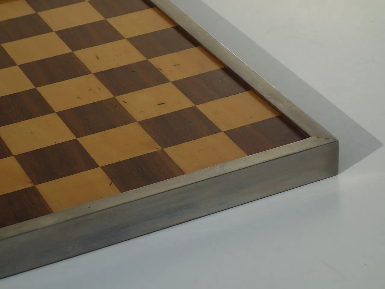 Tavolo da gioco in ottone e metallo cromato, anni '70 13