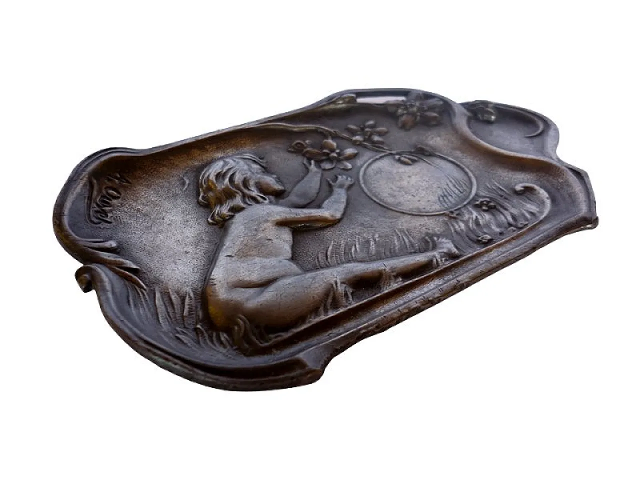 Posacenere Art Nouveau in peltro o piatto con motivo bambino, inizio '900 2