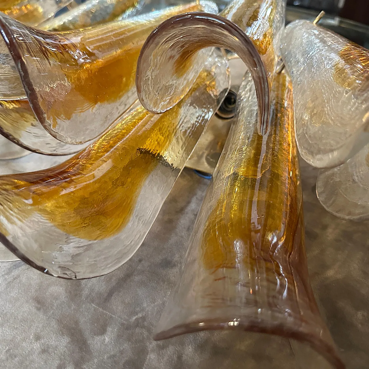 Pair of Murano glass petal wall lamps, 1970s 12