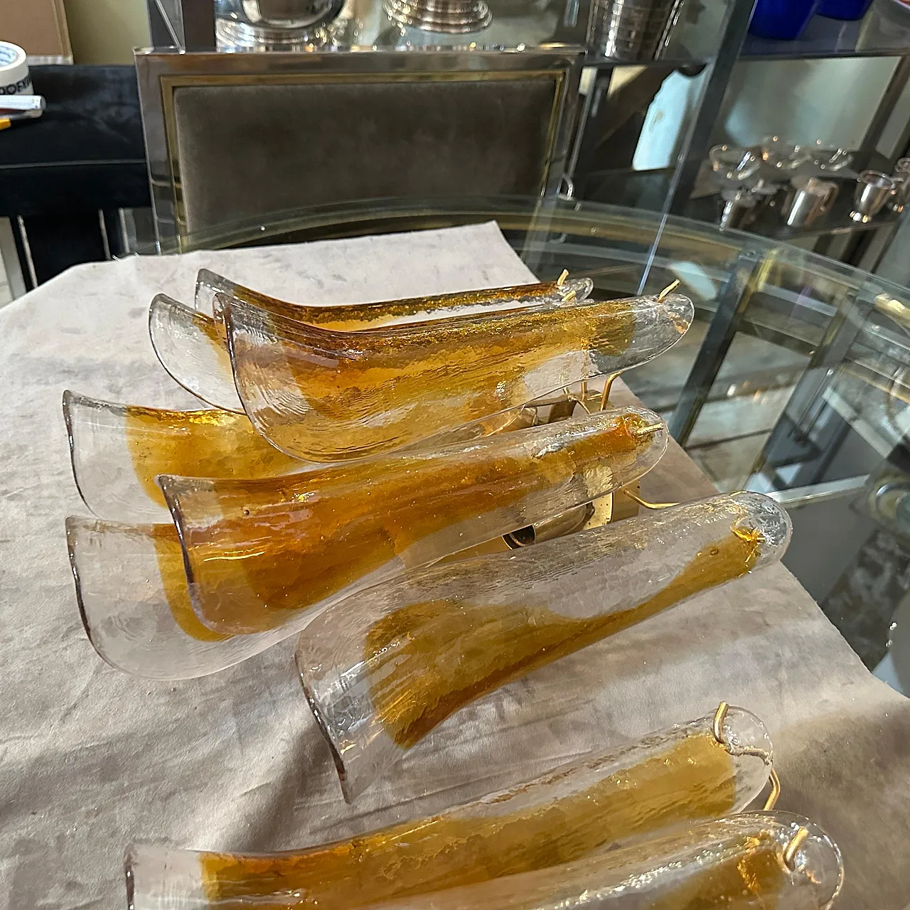 Pair of Murano glass petal wall lamps, 1970s 16