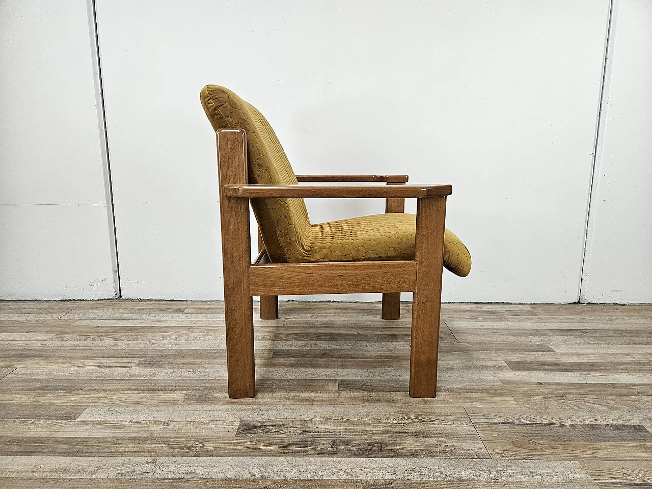 Padded armchair lounge in beech, 80s 2