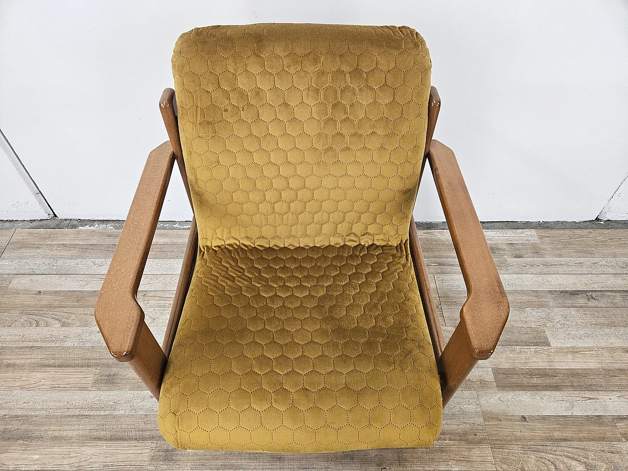 Padded armchair lounge in beech, 80s 6